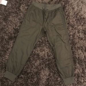 Gap joggers